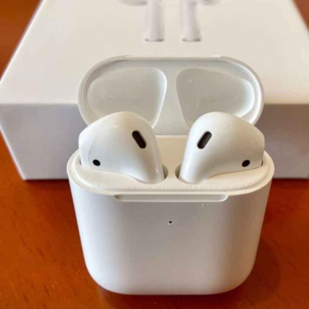 Air pods 2nd gen.